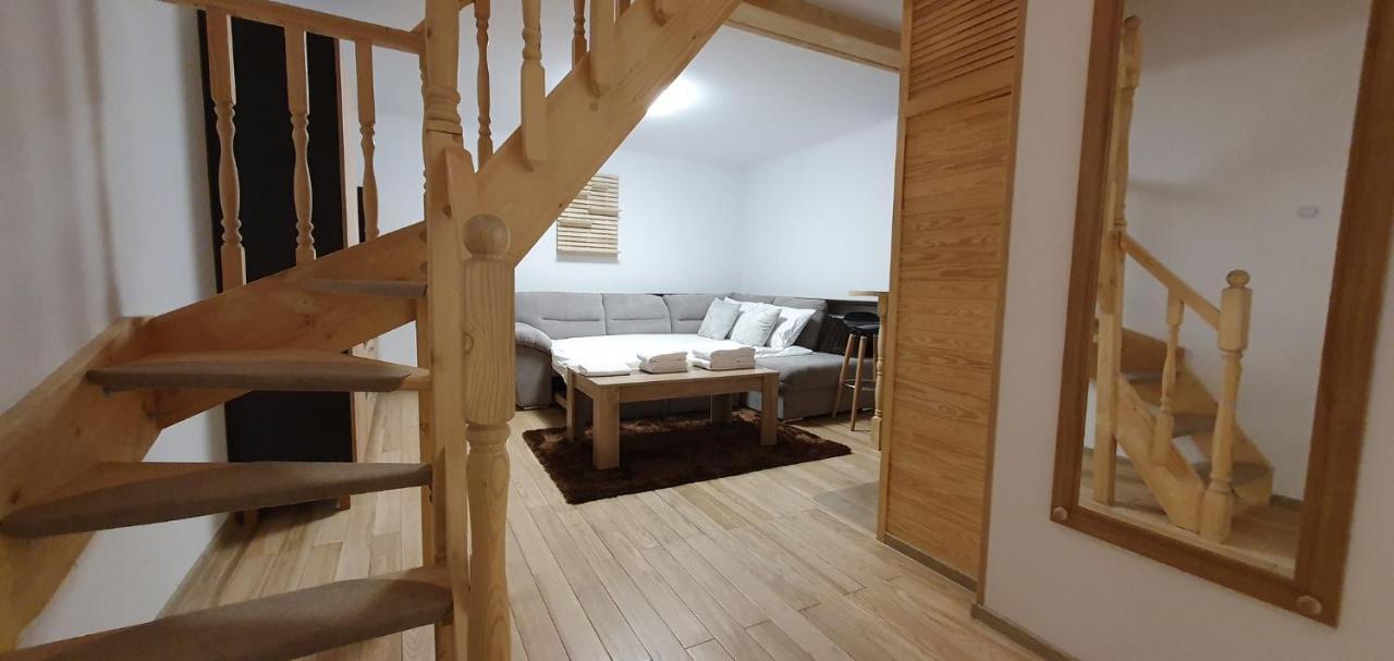 Yellow House Сибиу Екстериор снимка